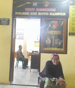 Merasa Ditipu, Ibu Rumah Tangga Dilaporkan ke Polsek XIII Koto Kampar