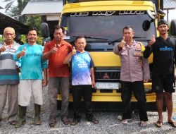 BHABINKAMTIBMAS POLSEK SINGINGI HILIR CINTA PETANI KAWAL DISTRIBUSI PANEN JAGUNG PIPIL KE BULOG 
